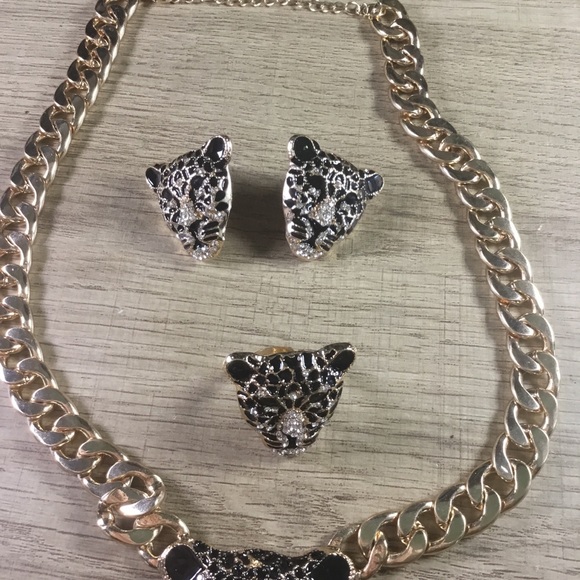 Gold and Black Leopard  Rhinestone Jewelry Earring Necklace Set - Picture 3 of 9